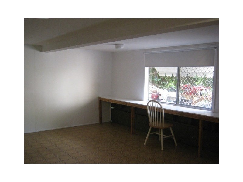 92 Haylock Street, Wynnum QLD 4178