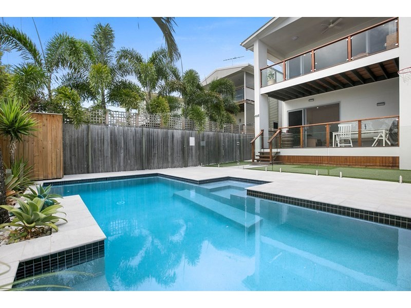 108 Melville Terrace, Manly QLD 4179