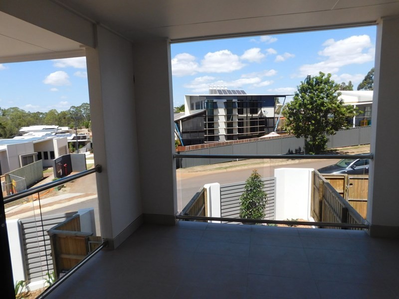 1/8 Oasis Close, Manly West QLD 4179