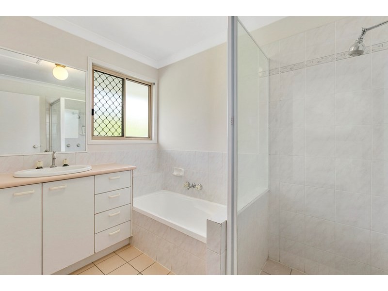 8A Wells Place, Hemmant QLD 4174