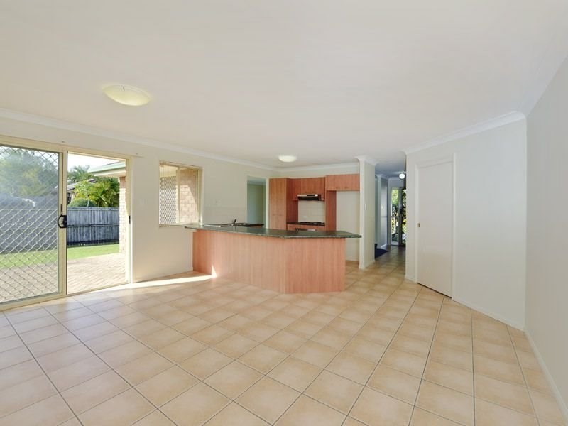 6 Ursula Place, Wynnum West QLD 4178