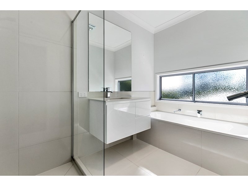 43 Peranga Street, Manly QLD 4179