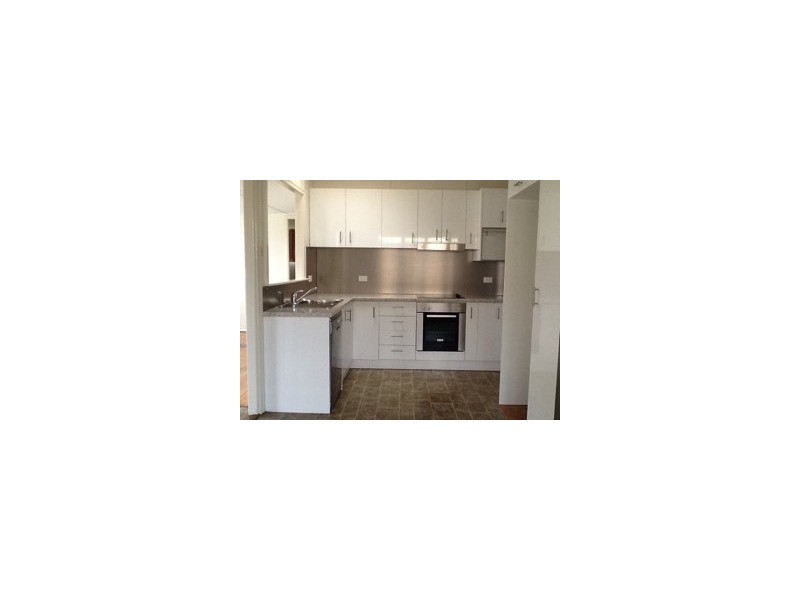 22 Boxgrove Avenue, Wynnum West QLD 4178