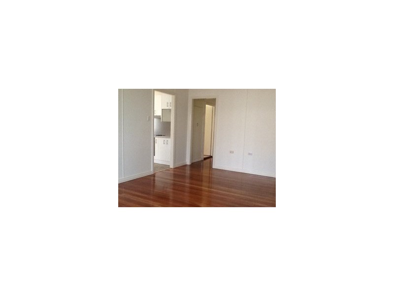 22 Boxgrove Avenue, Wynnum West QLD 4178