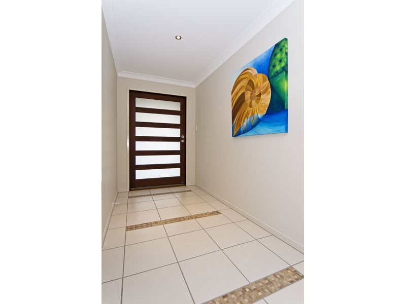 56 Rymera Crescent, Gumdale QLD 4154