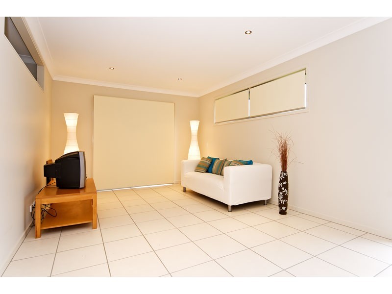 56 Rymera Crescent, Gumdale QLD 4154