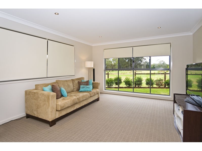 56 Rymera Crescent, Gumdale QLD 4154