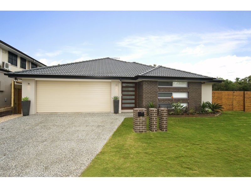 56 Rymera Crescent, Gumdale QLD 4154