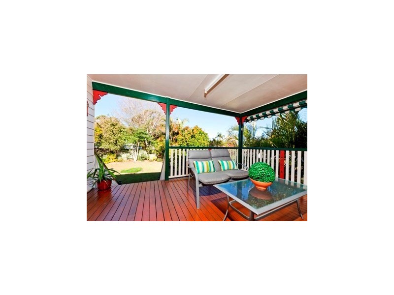 8 Heymer Street, Wynnum QLD 4178