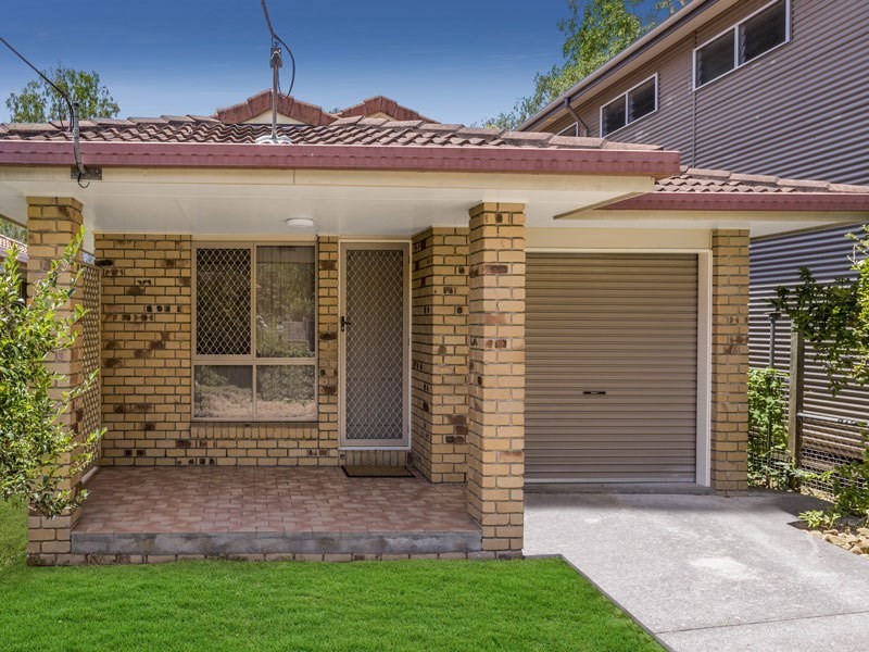 49 COOLANA Street, Lota QLD 4179