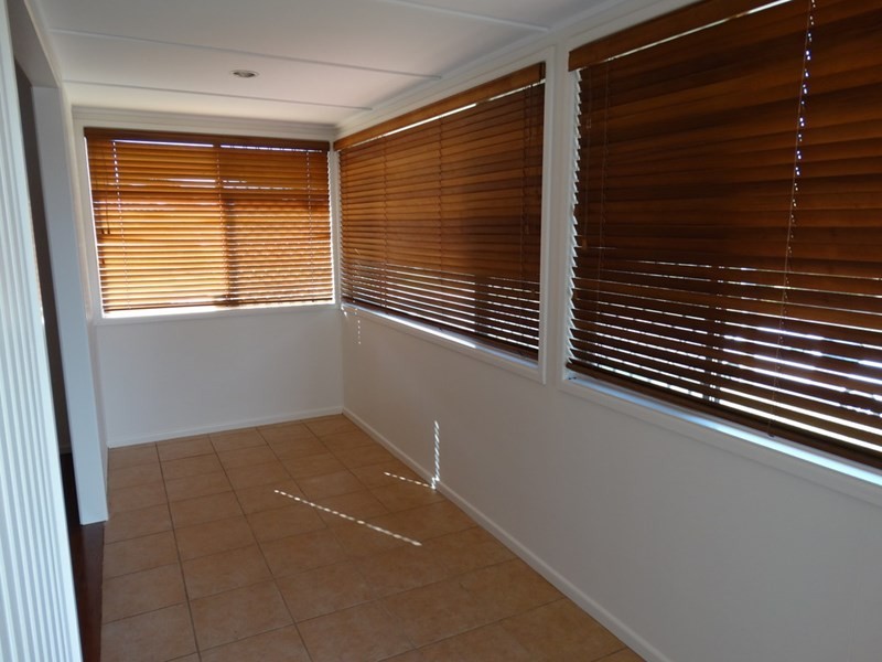8 Sunstone Street, Manly West QLD 4179