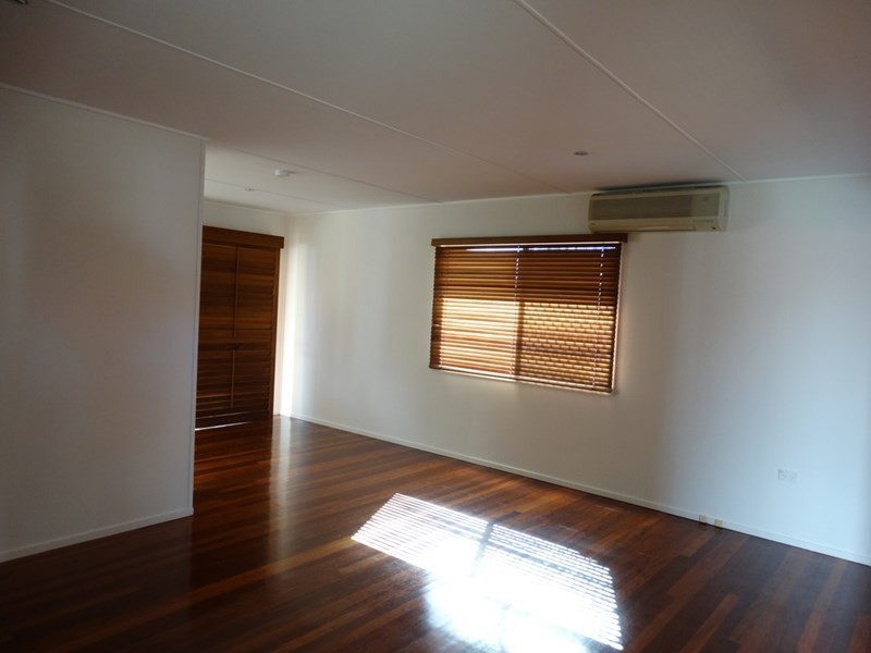 8 Sunstone Street, Manly West QLD 4179