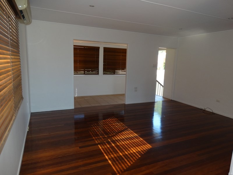 8 Sunstone Street, Manly West QLD 4179