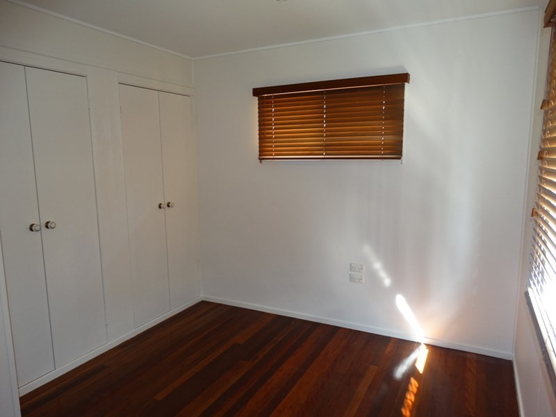 8 Sunstone Street, Manly West QLD 4179