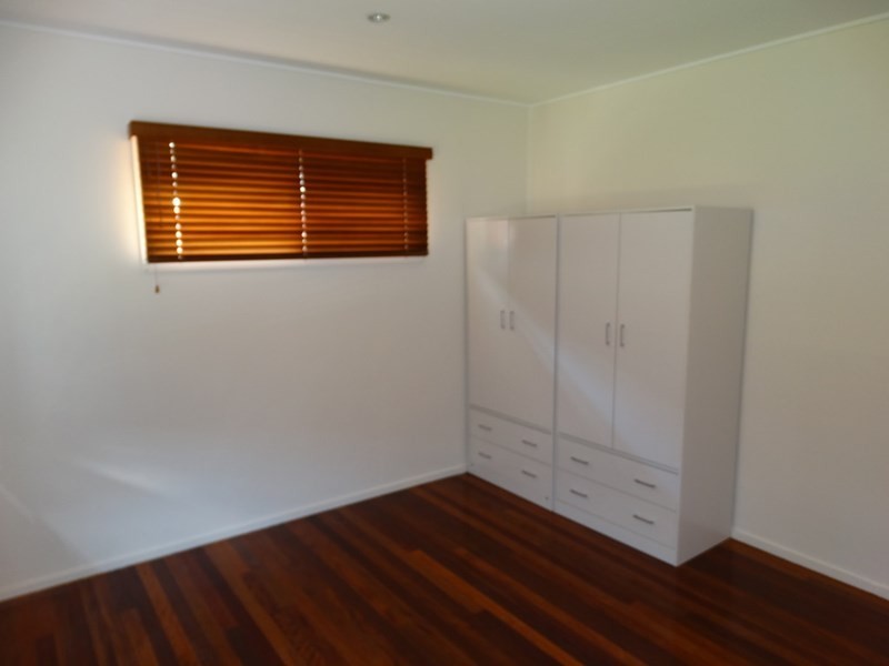8 Sunstone Street, Manly West QLD 4179
