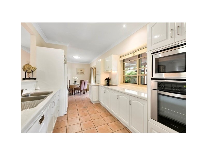 25 Greggor Street, Wynnum West QLD 4178