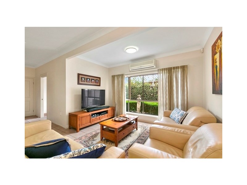 25 Greggor Street, Wynnum West QLD 4178