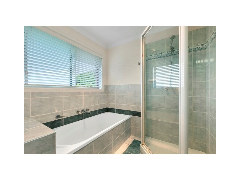 25 Greggor Street, Wynnum West QLD 4178