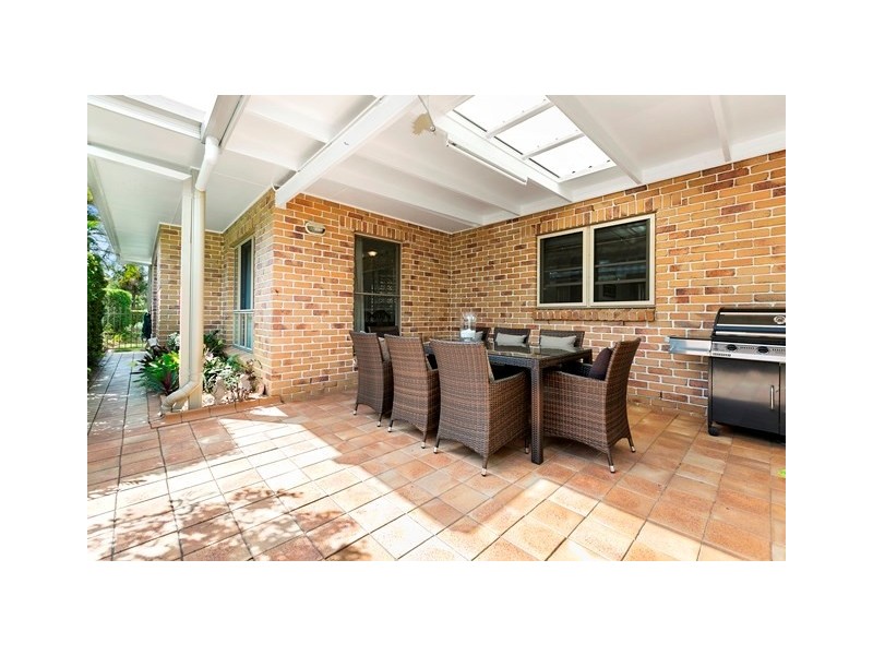 25 Greggor Street, Wynnum West QLD 4178