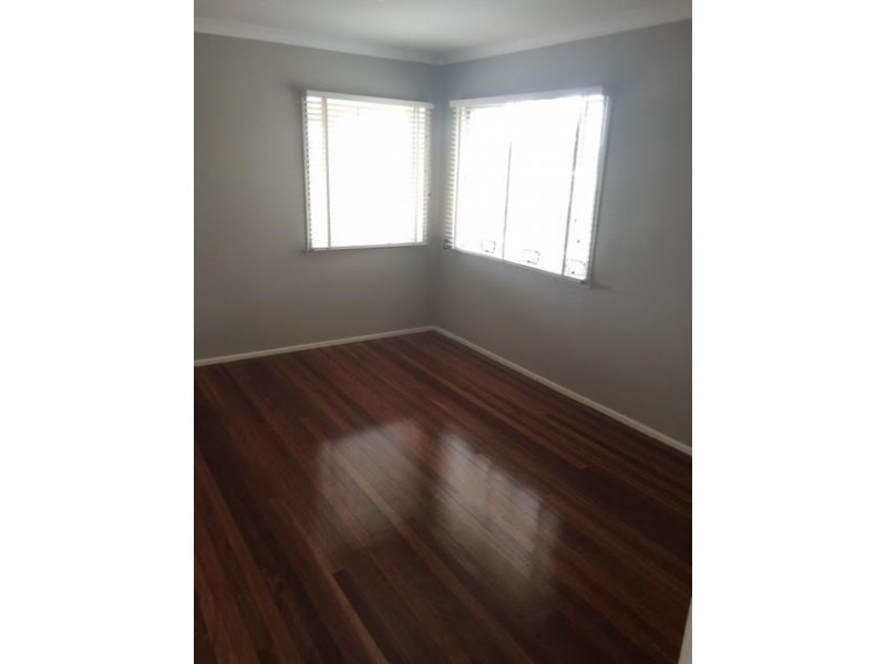 16 Bonniebrae Street, Wynnum West QLD 4178