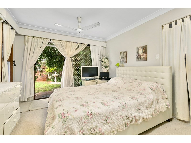 18 Lorelei Street, Manly West QLD 4179