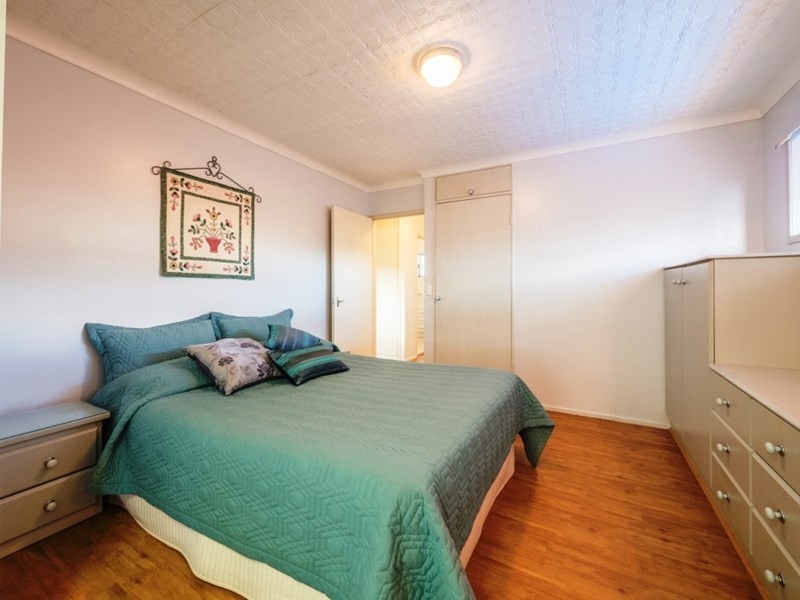 6 Nirimba Street, Manly West QLD 4179