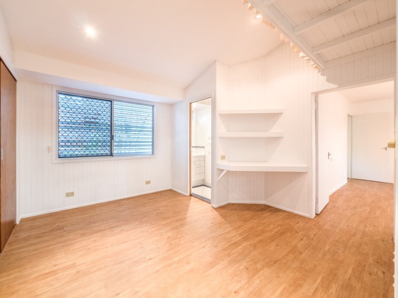 6 Nirimba Street, Manly West QLD 4179