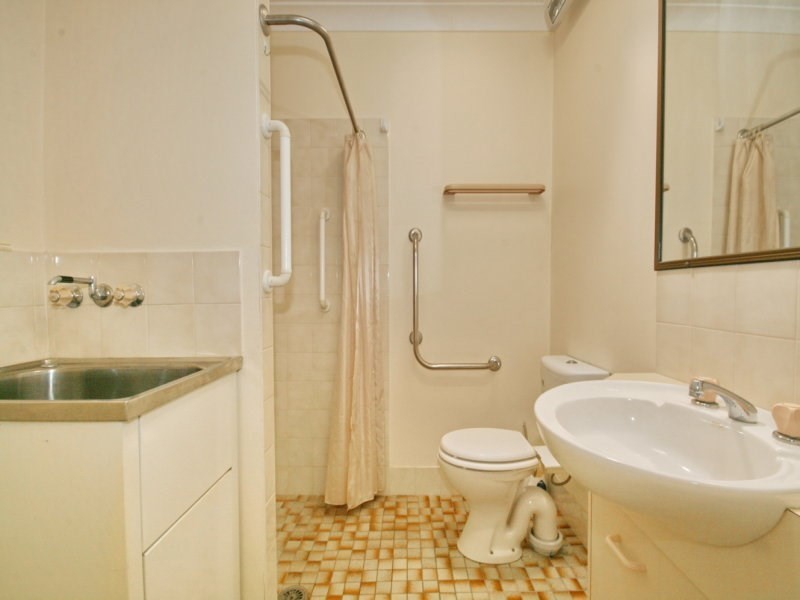 69/15 Carmichael Court, Wynnum West QLD 4178