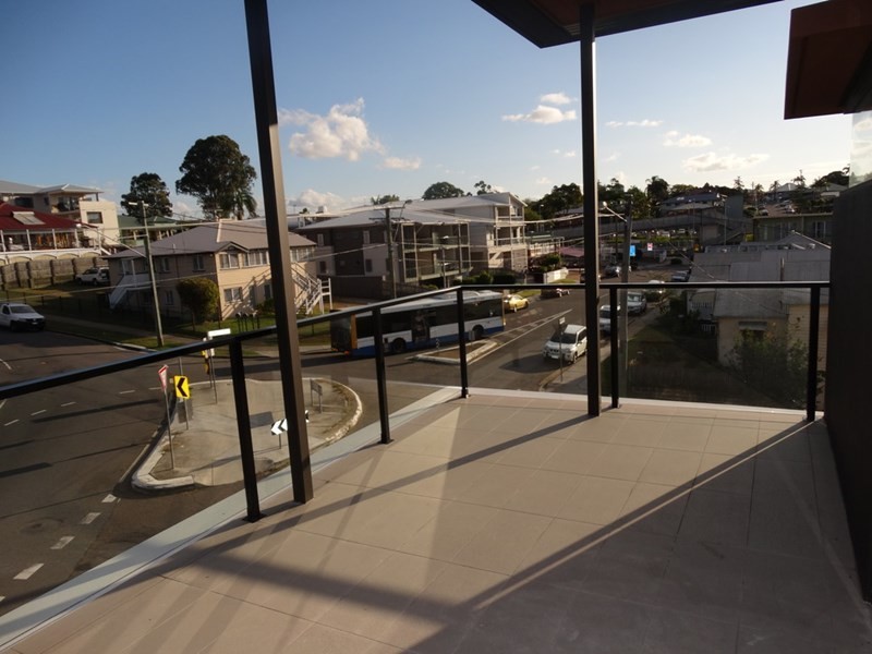 8/39 Yamboyna Street, Manly QLD 4179