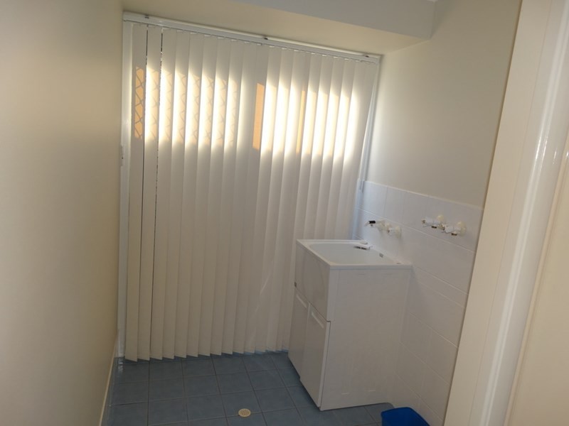 13 Outram Street, Lota QLD 4179