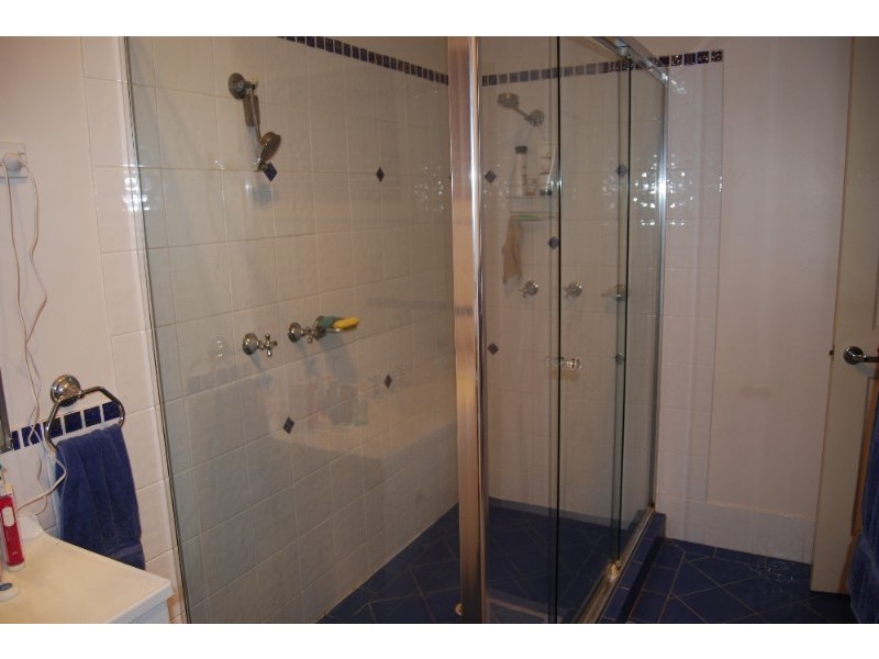 124 Petersen Street, Wynnum QLD 4178