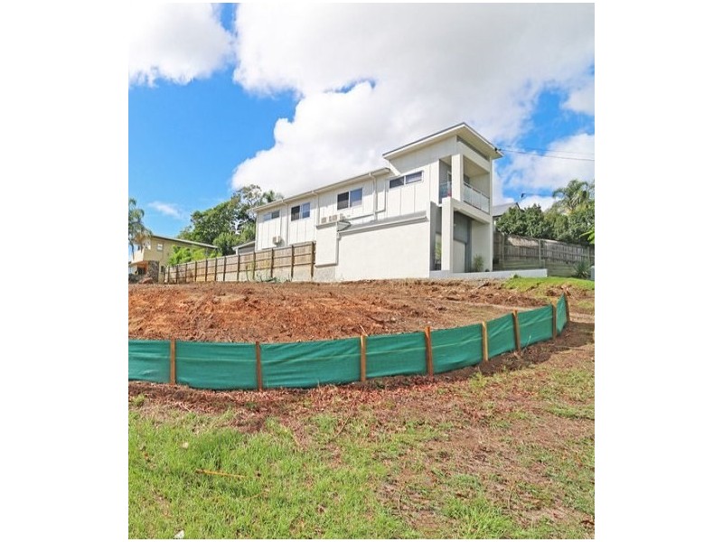 2 Patterson Street, Wynnum QLD 4178