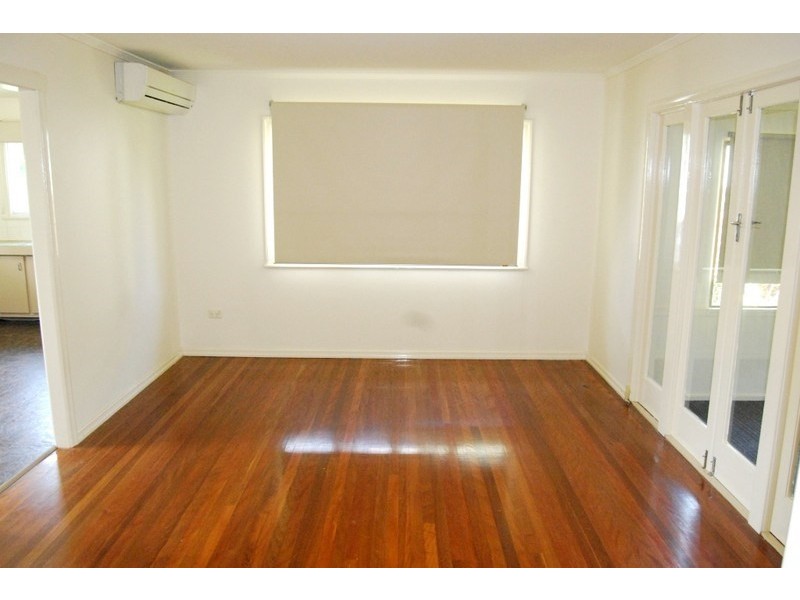 15 Heymer Street, Wynnum QLD 4178