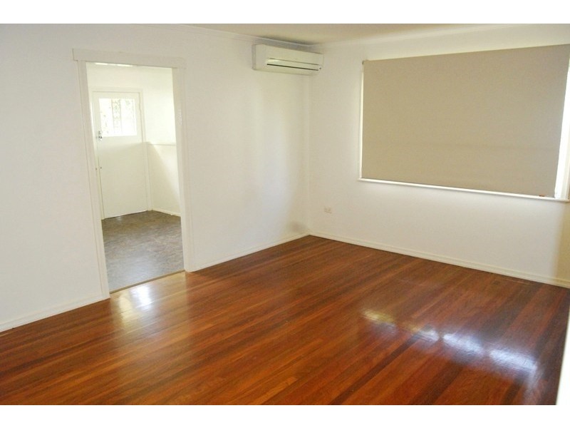 15 Heymer Street, Wynnum QLD 4178