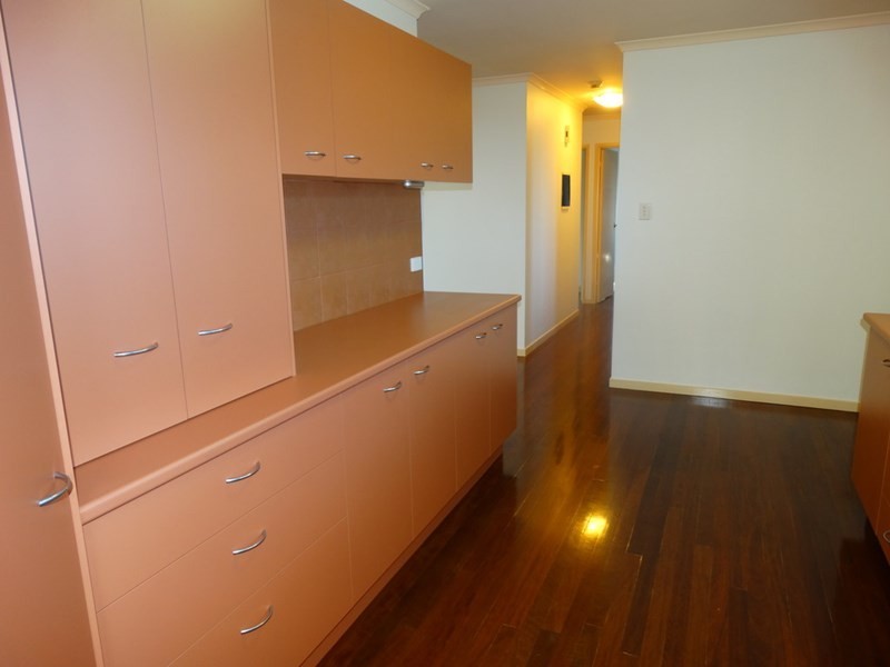 8 Hinckley Street, Manly West QLD 4179