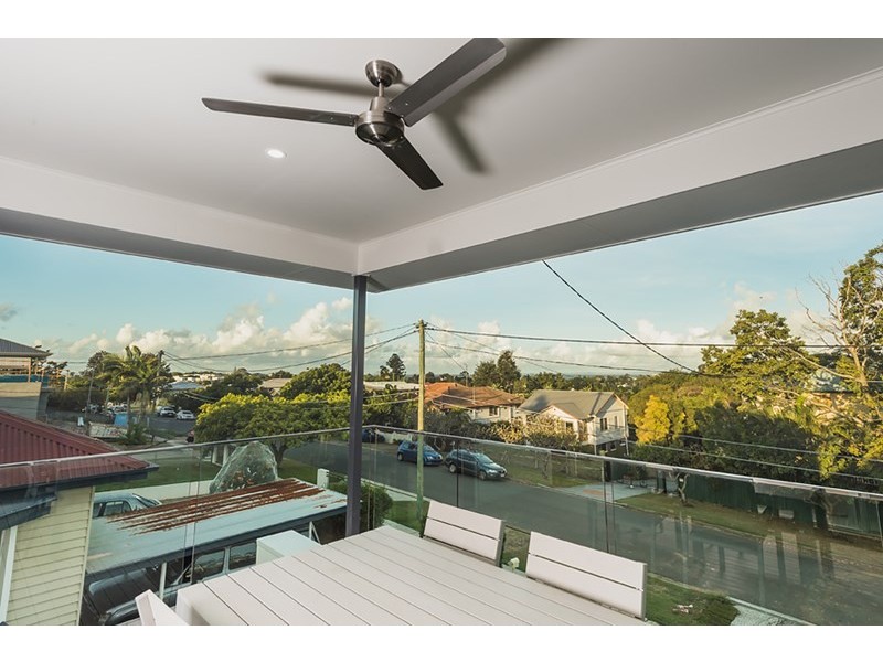 6 Kitchener Street, Wynnum QLD 4178