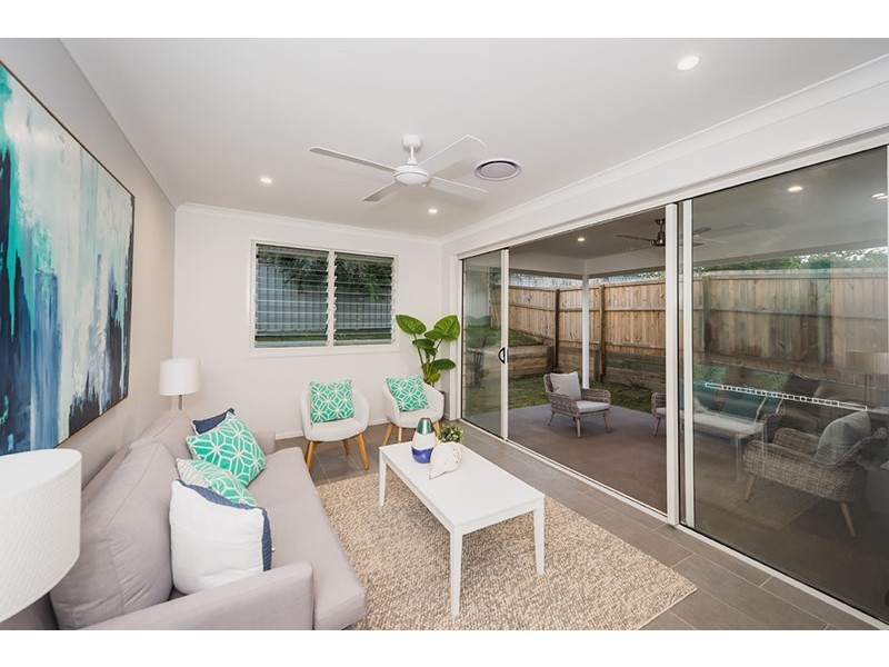 6 Kitchener Street, Wynnum QLD 4178