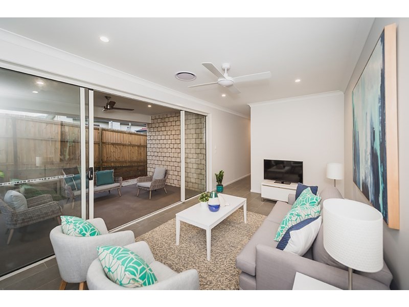 6 Kitchener Street, Wynnum QLD 4178