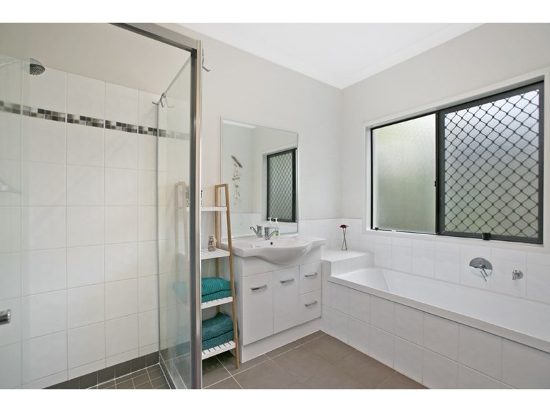 269 Preston Road, Wynnum West QLD 4178