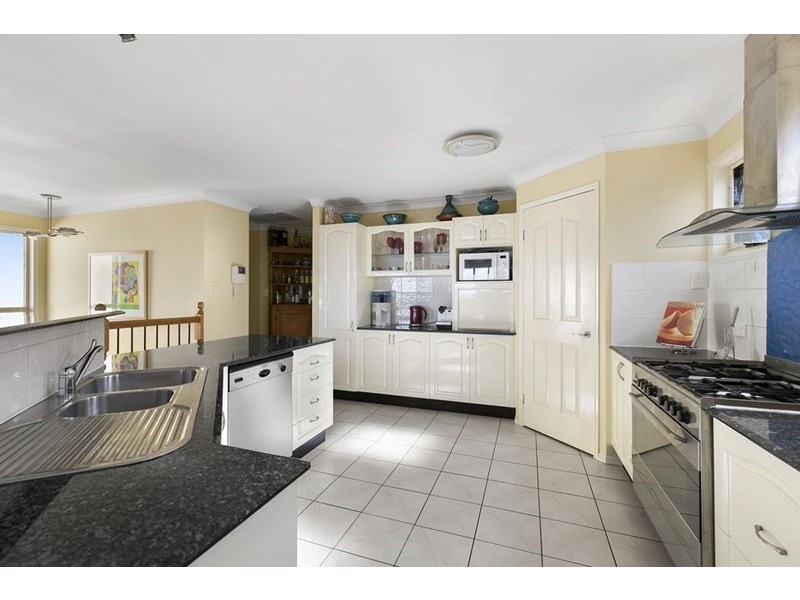 48 Carlton Terrace, Wynnum QLD 4178
