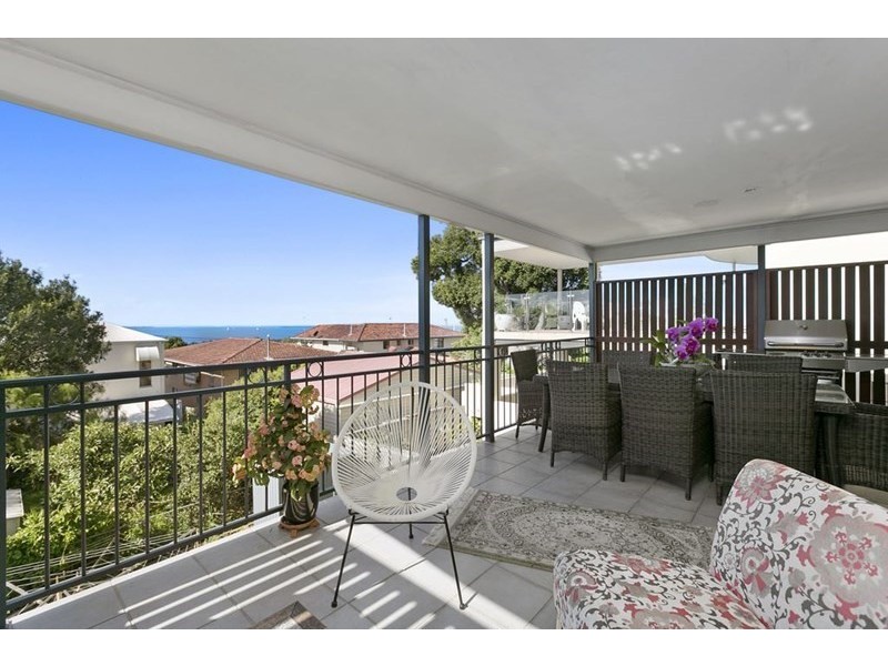 48 Carlton Terrace, Wynnum QLD 4178