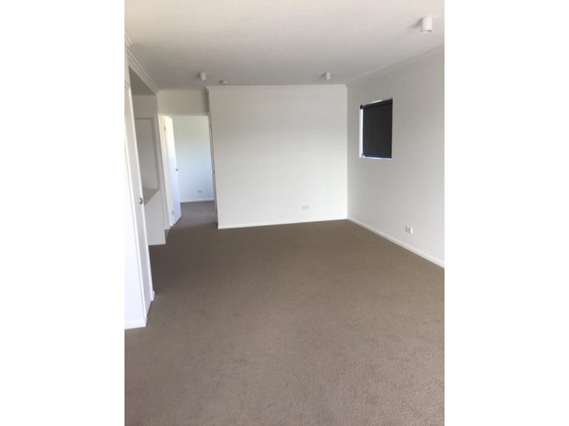 3/39 Yamboyna Street, Manly QLD 4179