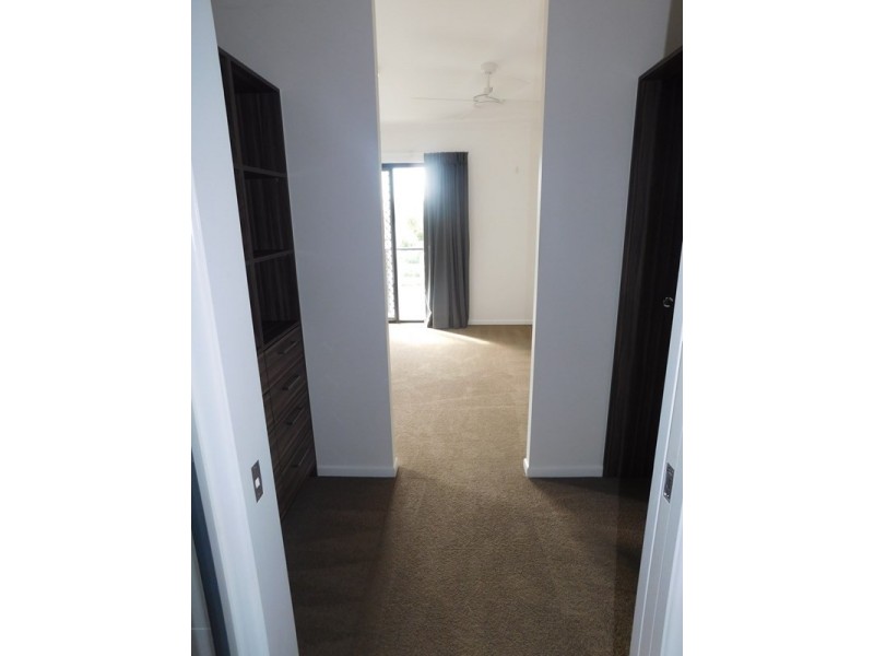 3/39 Yamboyna Street, Manly QLD 4179