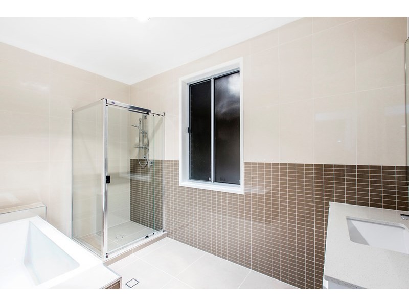 4 Kitchener Street, Wynnum QLD 4178