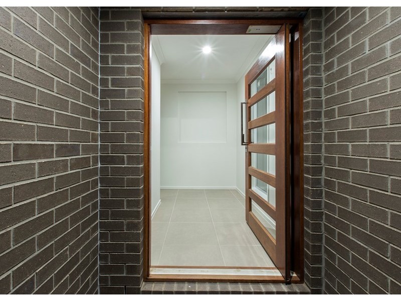 4 Kitchener Street, Wynnum QLD 4178