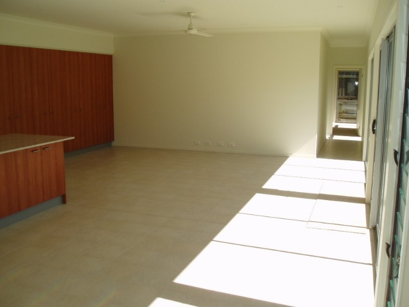 61 Mossvale Drive, Wakerley QLD 4154