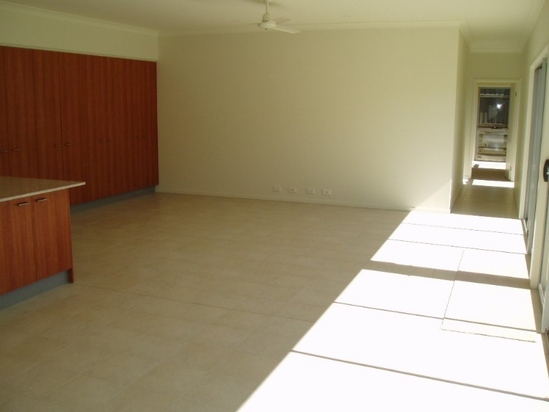 61 Mossvale Drive, Wakerley QLD 4154