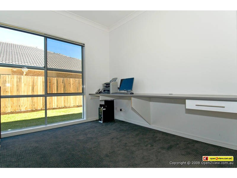 11 Sylvateere Crescent, Wakerley QLD 4154