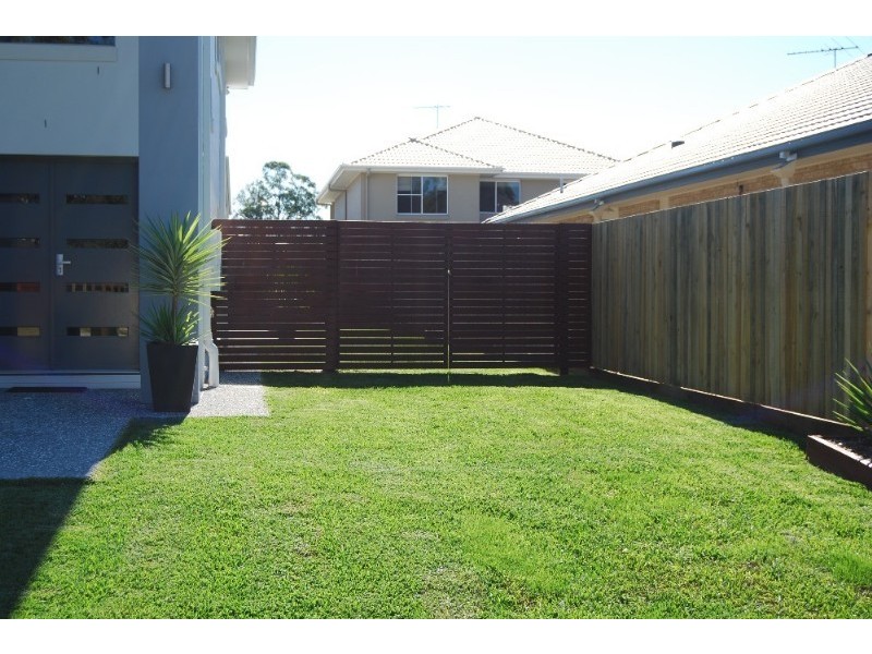 11 Sylvateere Crescent, Wakerley QLD 4154