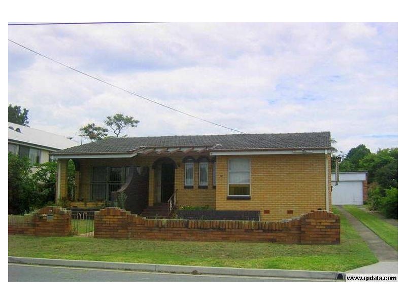 90 Waterview Avenue, Wynnum QLD 4178